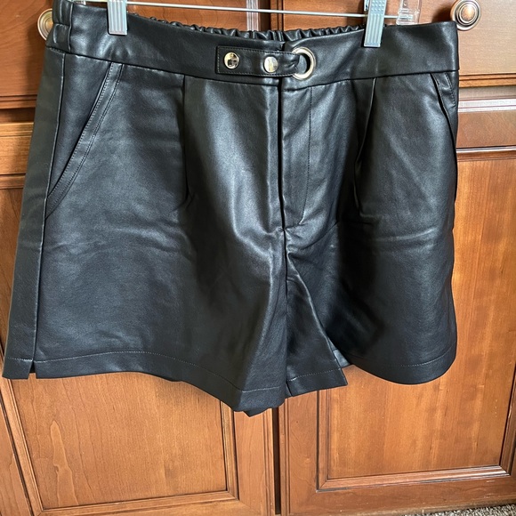 LADIES CASUAL SHORTS BLACK 4 SEASON SIZE XL NEW - Picture 5 of 5